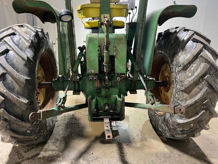 john-deere-4320-image-13