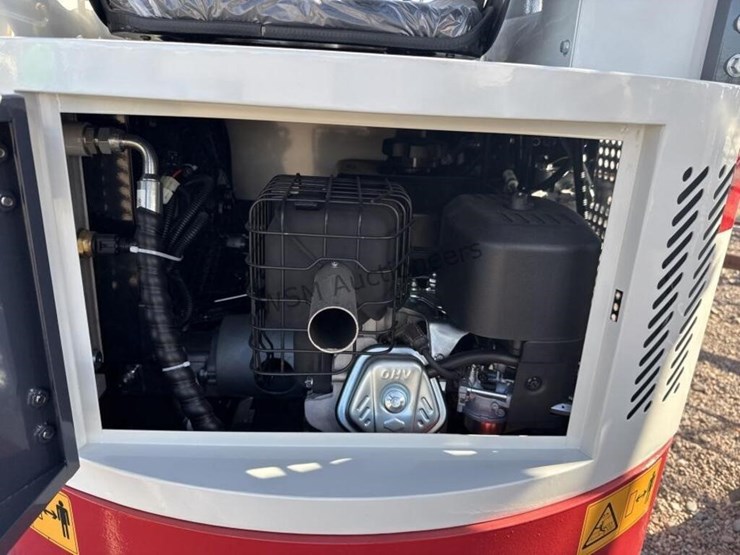 2025-battler-et15h-6-mini-excavator-image-10