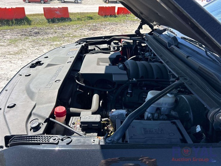 2018-chevrolet-tahoe-image-8