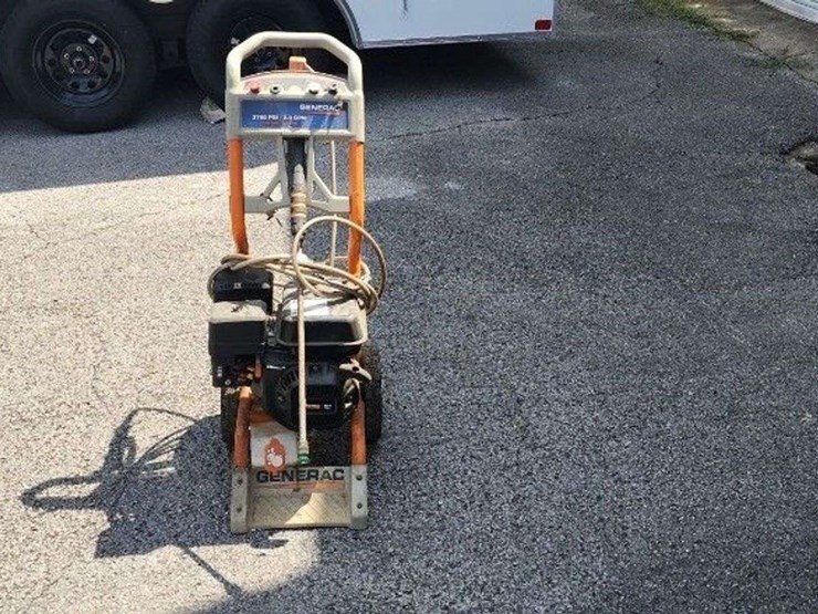 generac-pressure-washer-2700psi-2.3gpm-image-2