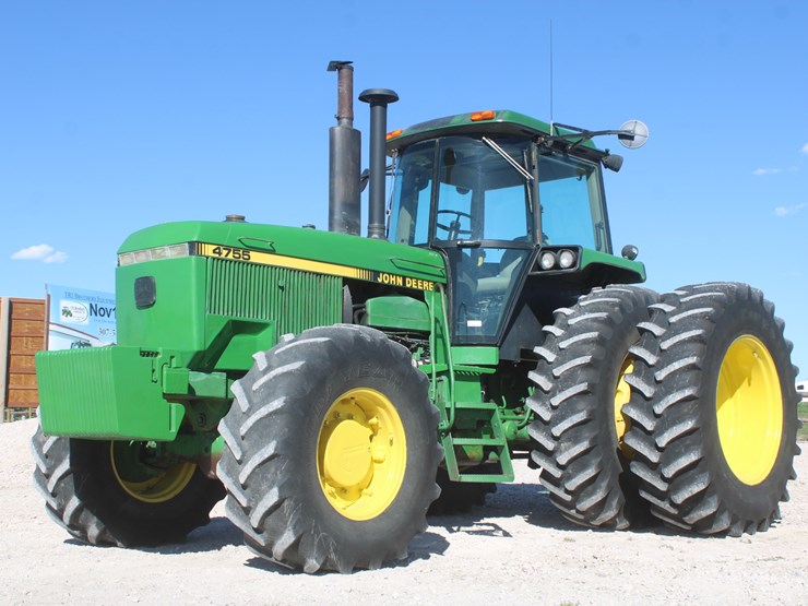 john-deere-4755-image-1