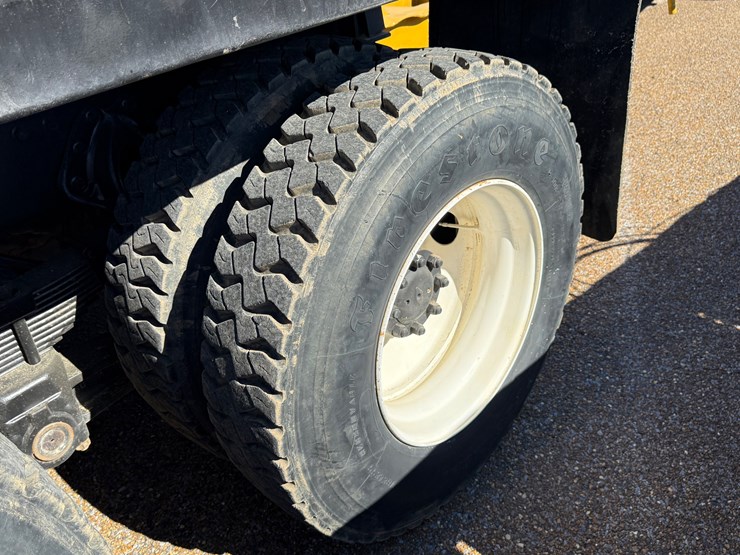 1992-international-4000-image-12