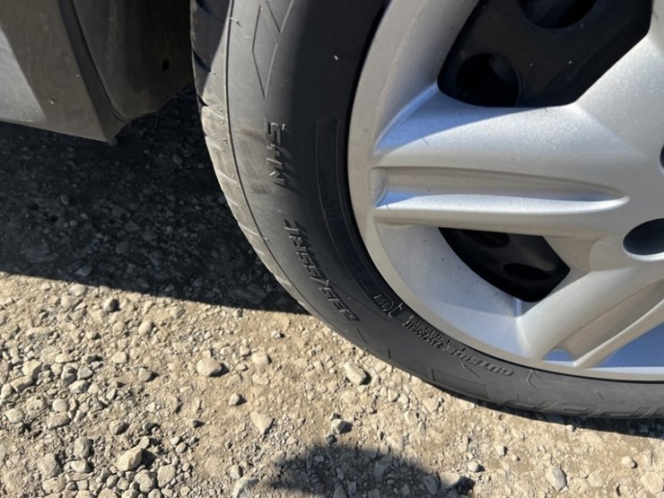 2012-chevrolet-impala-sedan-image-16