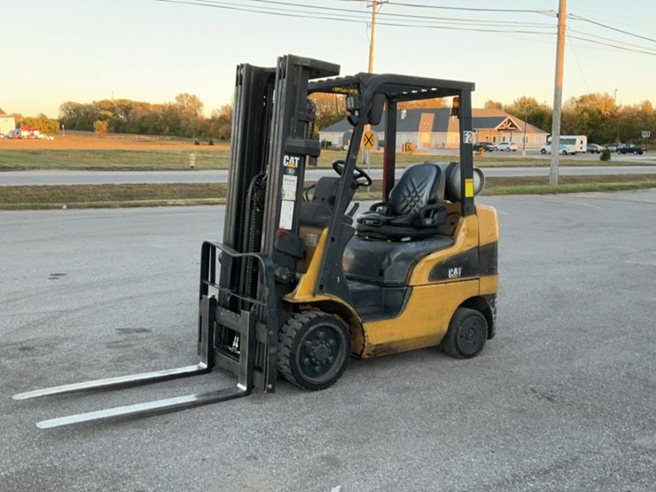 #218-•-cat-c50001-forklift-image-1