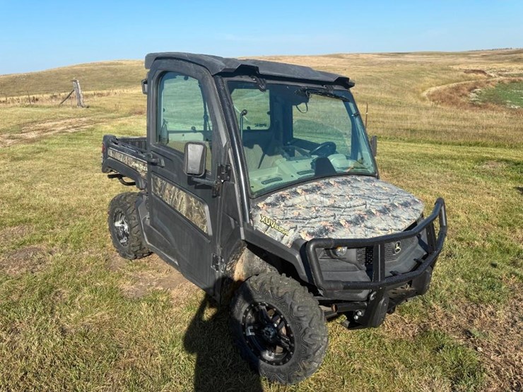 john-deere-gator-image-7