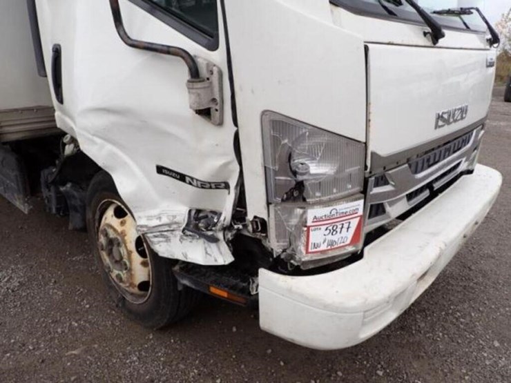 2018-isuzu-nrr-image-50