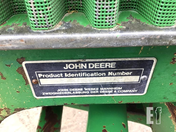 1985-john-deere-2350-image-23