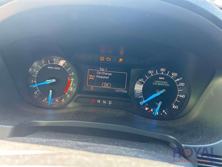 2017-ford-explorer-image-12