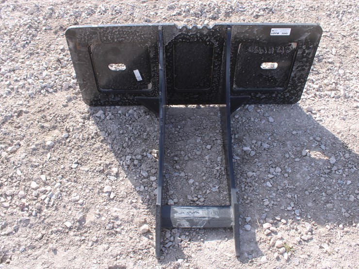 #2010-•-skid-steer-rock-digger-image-2