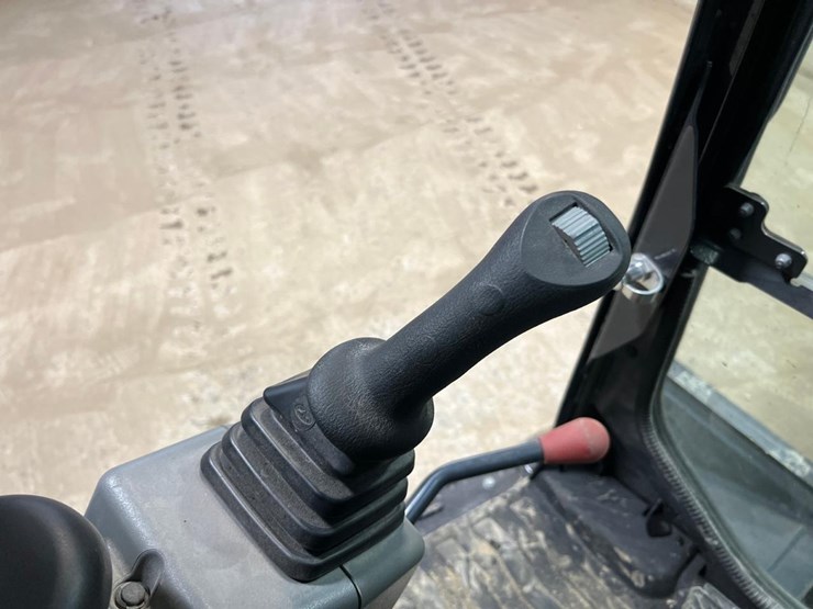 2024-bobcat-e35-image-30