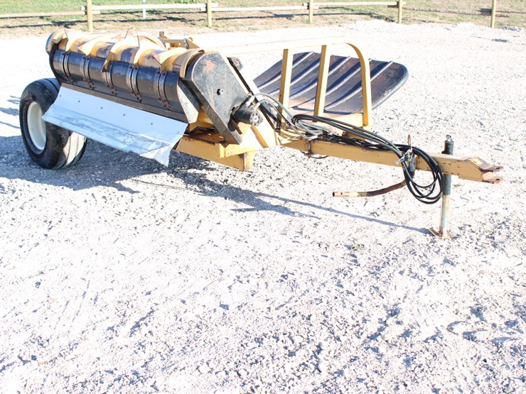 #2094-•-#2094-bf-5000-pull-type-round-bale-unroller-image-7