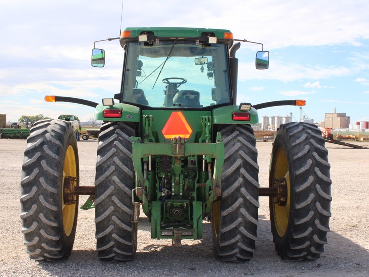 john-deere-8320-image-6
