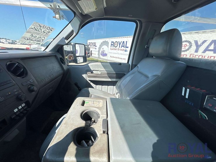 2011-ford-f350-image-18