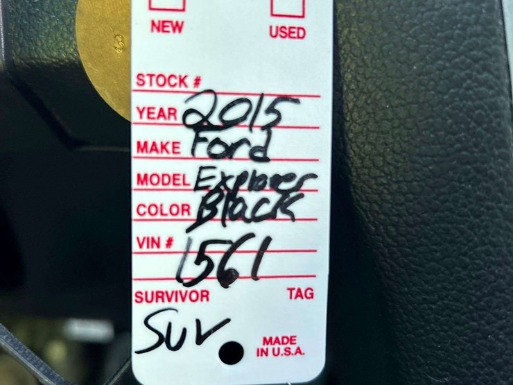 2015-ford-explorer-image-31