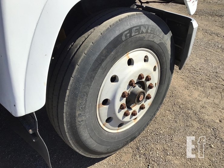 1996-mack-ch613-image-21