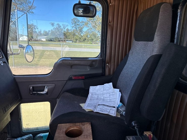 kenworth-t800-image-33