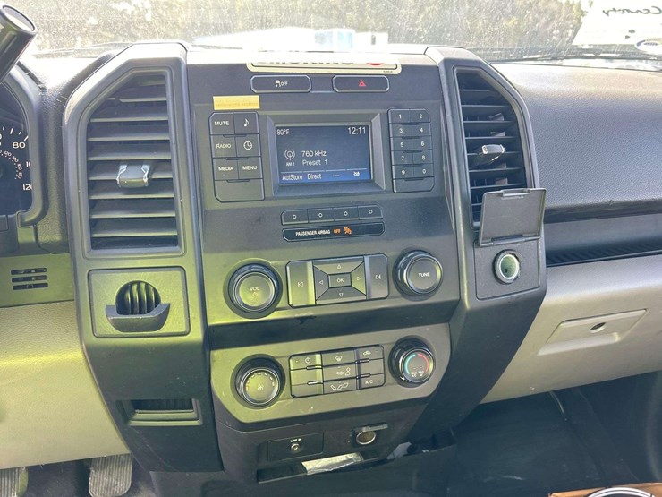 2017-ford-f150-image-18