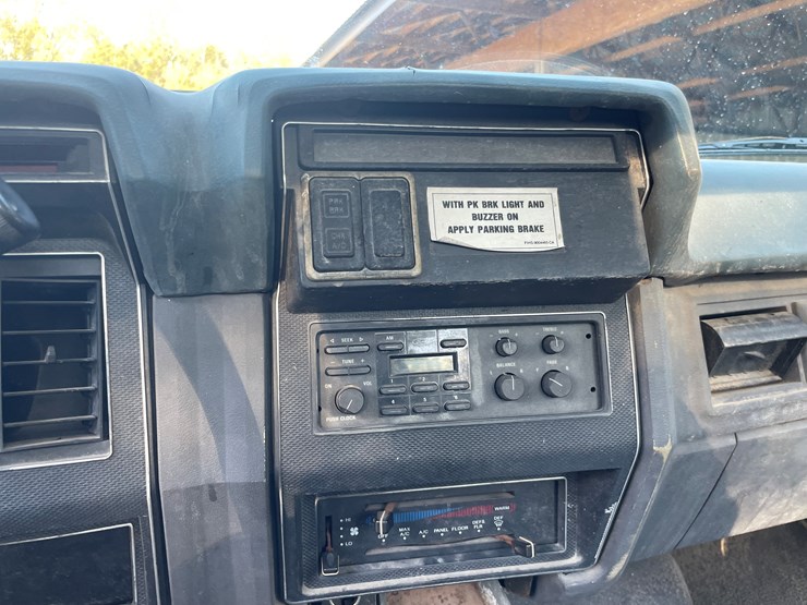 #1017-•-1993-ford-strait-truck,-(has-wi-title)-image-31
