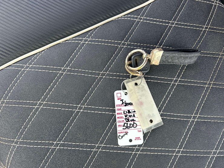 2023-vivid-ev-electric-cart-image-18