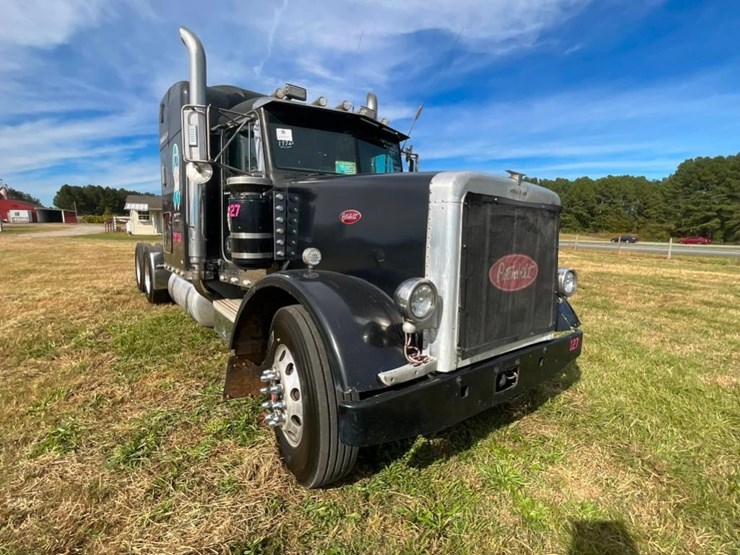 1998-peterbilt-379-image-2