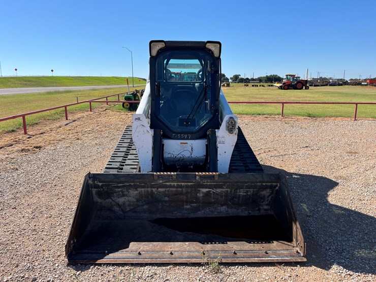 2015-bobcat-t870-image-5