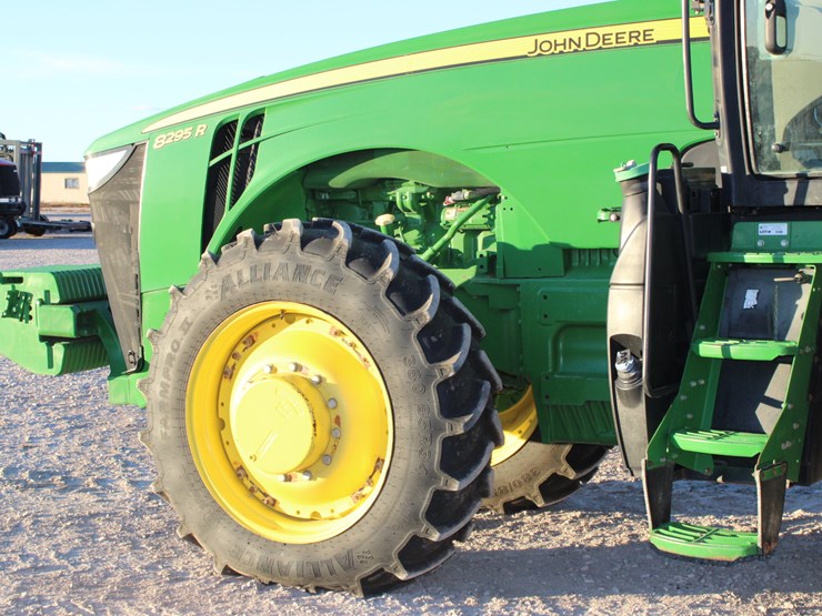 john-deere-r-image-22