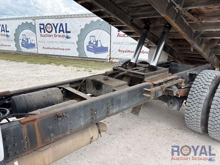 1999-gmc-c7500-mason-dump-truck-image-12