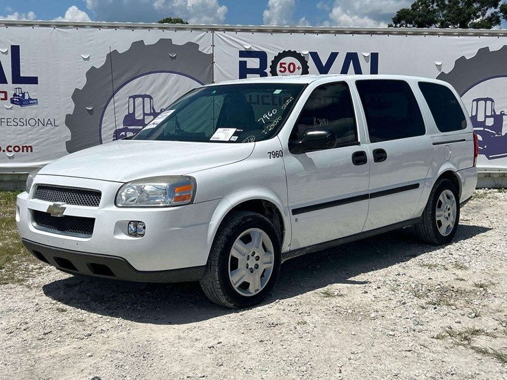 2008-chevrolet-uplander-image-1