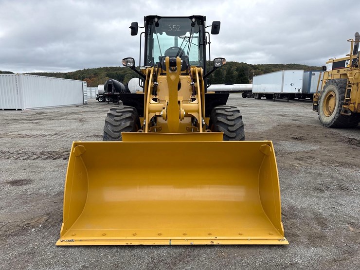 2023-caterpillar-910-image-6