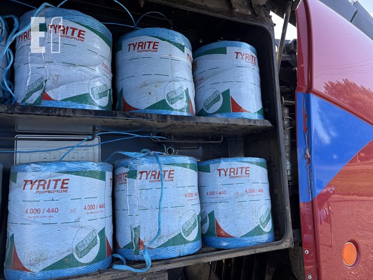 2015-new-holland-big-baler-330-image-23