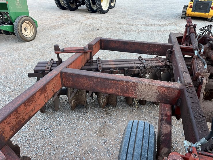 #t8059-•-miller-offset-image-12