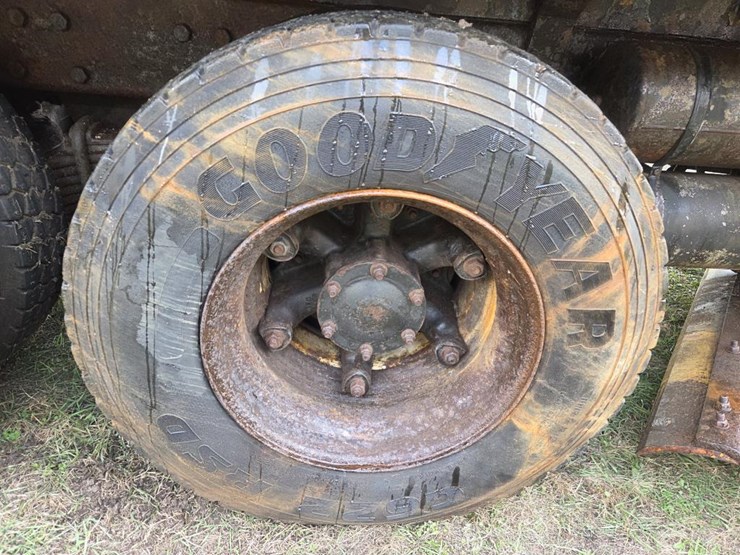 1989-mack-rd690s-image-81