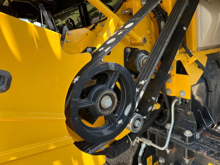 2023-new-holland-cr10.90-image-18