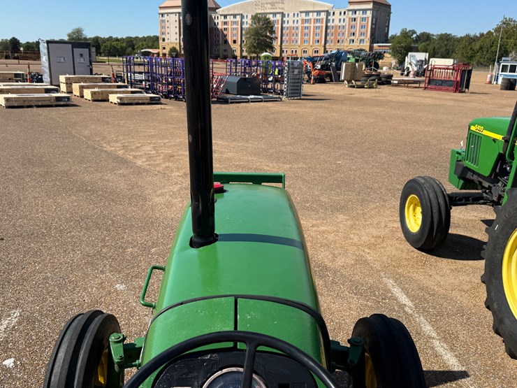 john-deere-2155-image-32