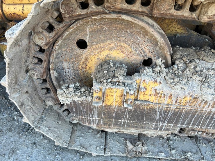 caterpillar-d3c-image-12