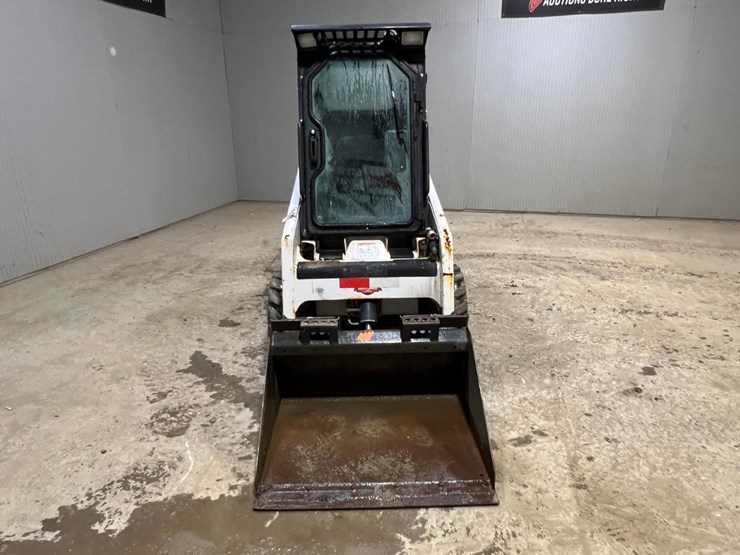 2014-bobcat-s70-image-8