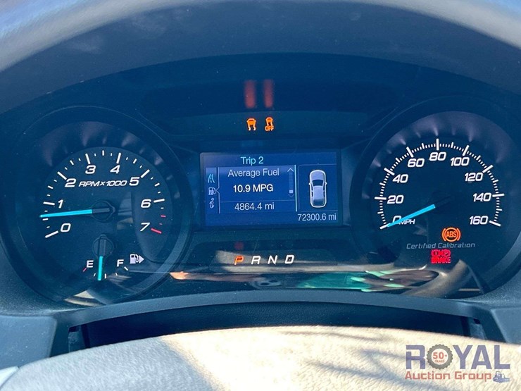 2015-ford-explorer-image-16