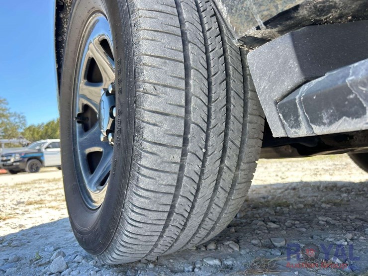 2018-chevrolet-tahoe-image-26