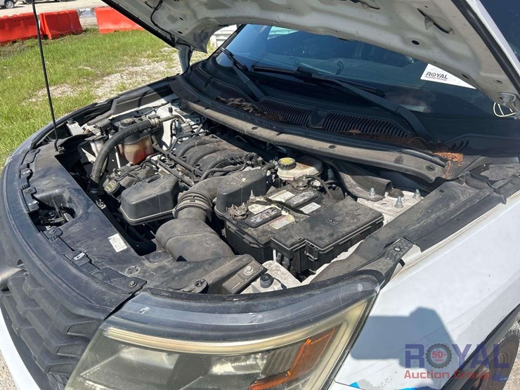 2017-ford-explorer-image-7