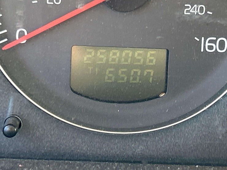 2004-volvo-xc90-image-6