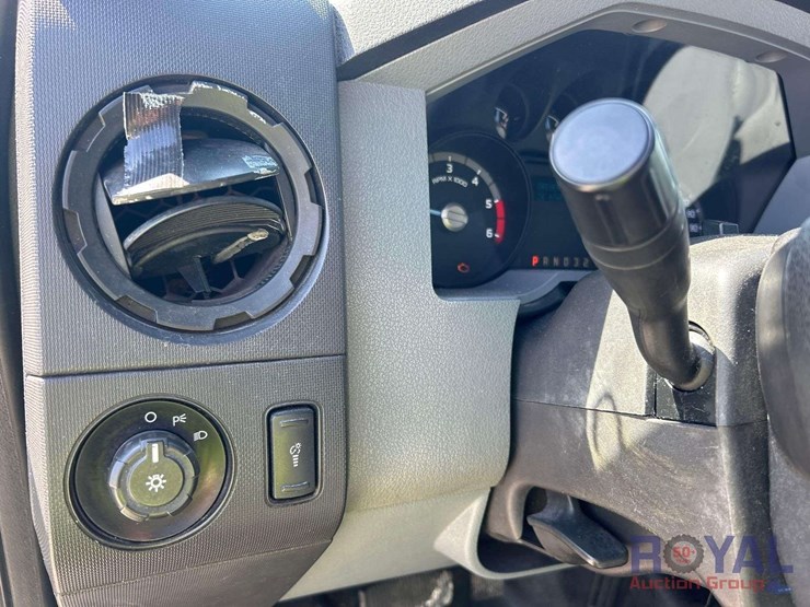 2016-ford-f550-image-13