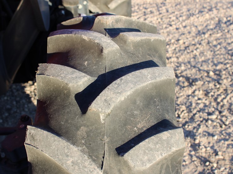 massey-ferguson-4610-image-22