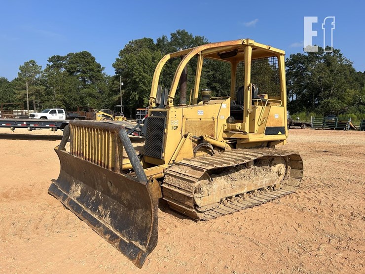 1990-caterpillar-d3c-lgp-image-1