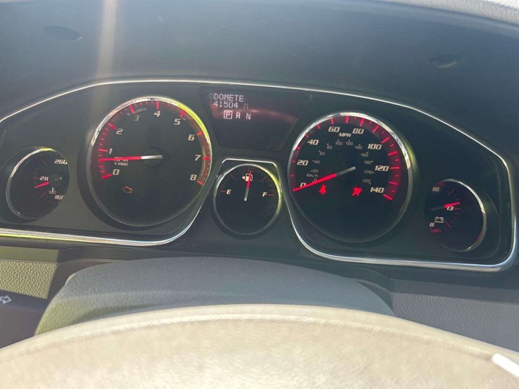 2015-gmc-acadia-image-12