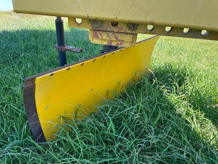 #32236-•-nammoc-levee-squeeze-w/marliss-levee-seeder-image-15