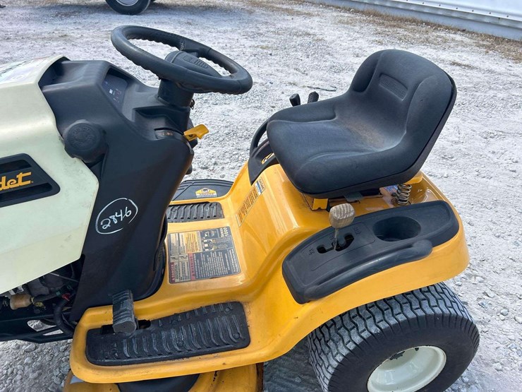 2011-club-cadet-13wx90as056-42in-riding-mower-image-11