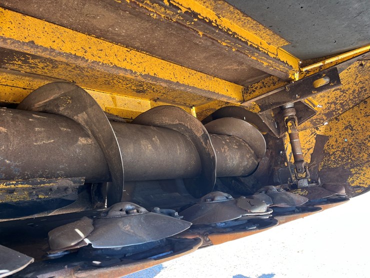 2009-new-holland-h8060-image-6