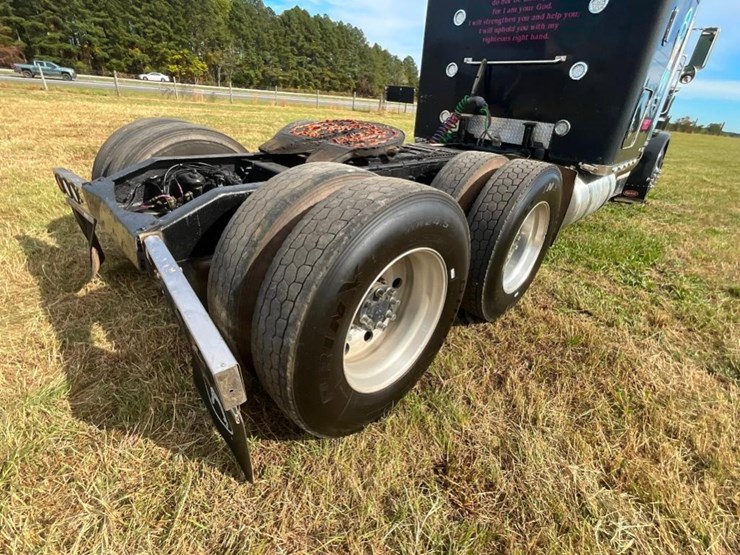 1998-peterbilt-379-image-16