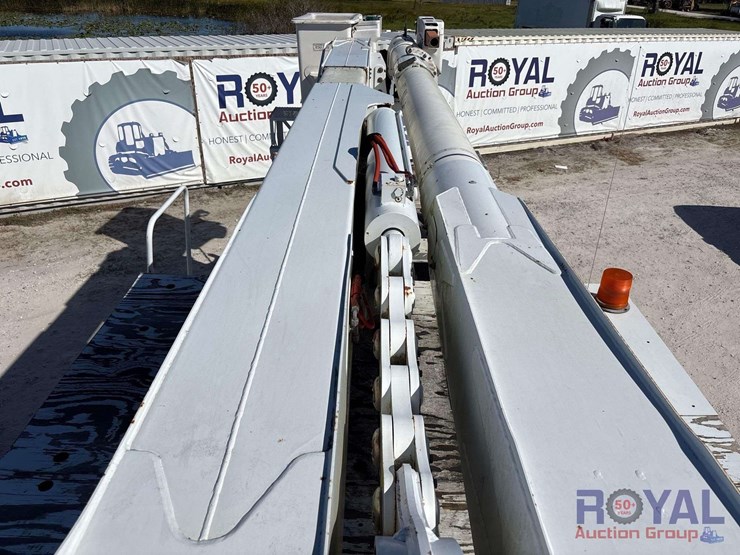 2016-freightliner-m2-106-4x4-altec-bucket-truck-image-26