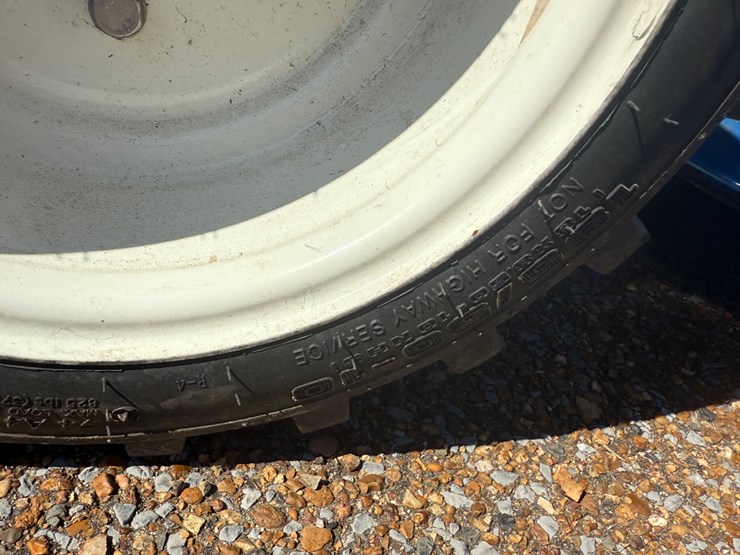 new-holland-workmaster-25s-image-21